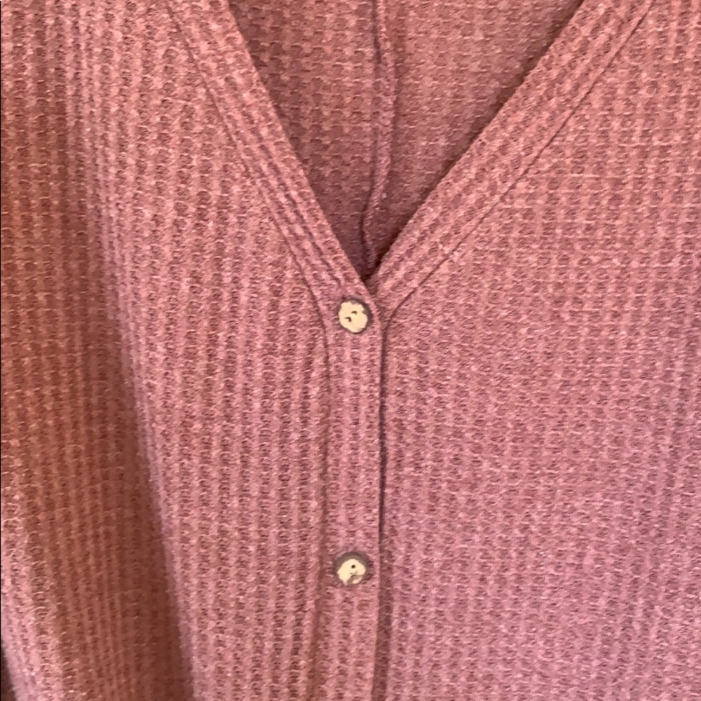 LAST CHANCE Waffle knit top - Picture 2 of 3